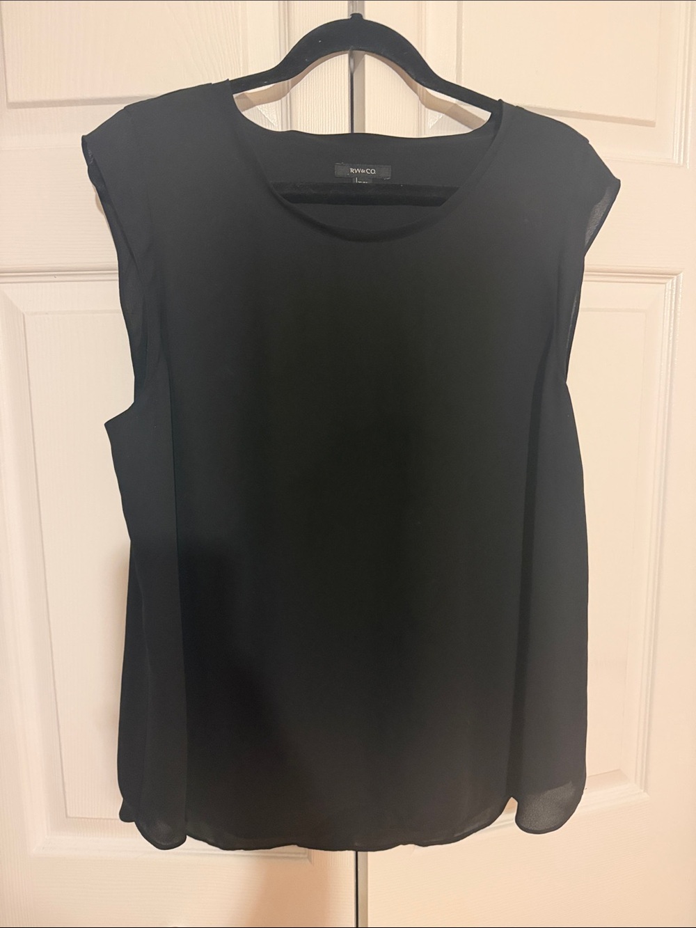 RW&CO. Black Cap Sleeve Crewneck Blouse